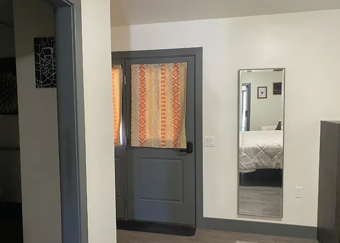 824 Vitsa Apartment